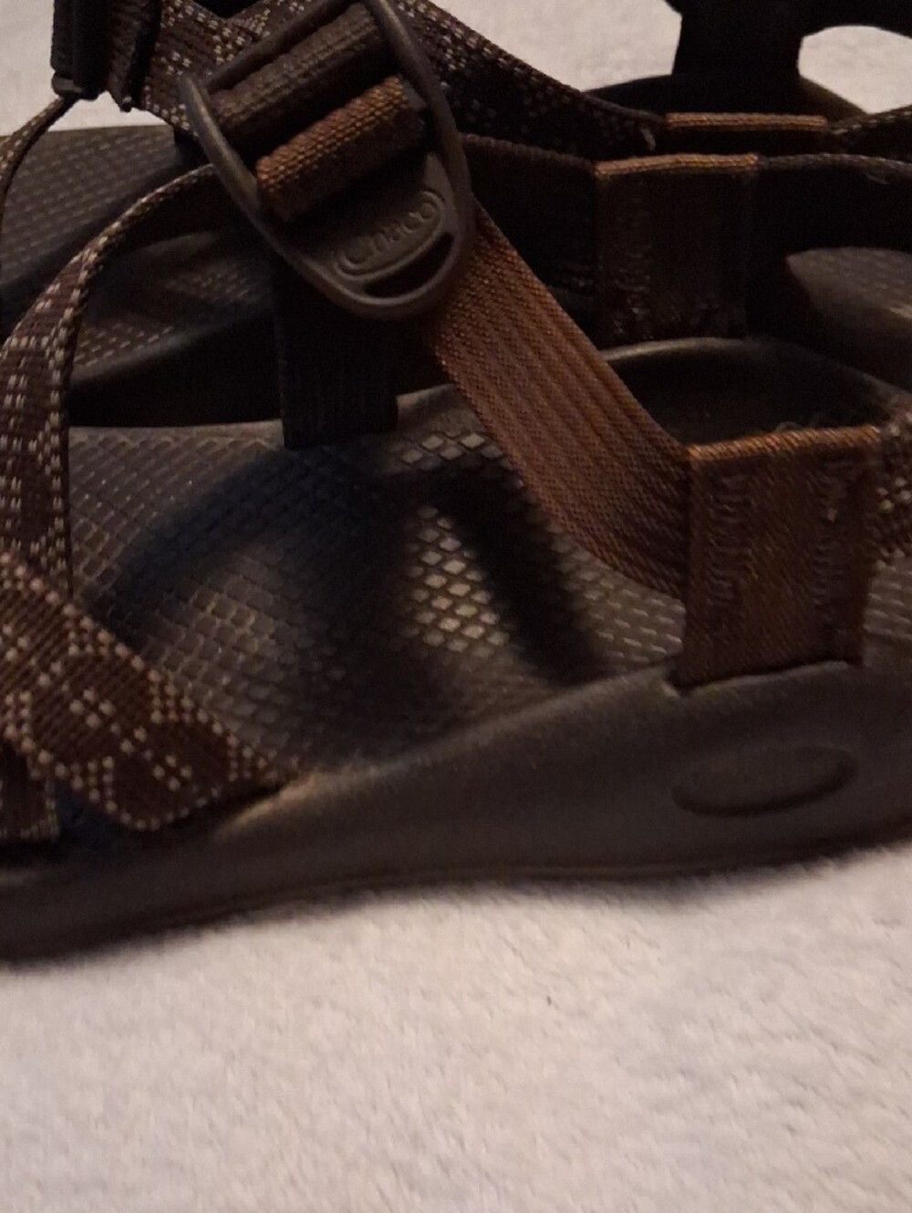 Chaco Brown Patterned Men’s Adjustable Strap Sandals - Picture 9 of 12